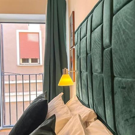 Studio Flat - Piazza San Cosimato By Yourhost Rome Luaran gambar