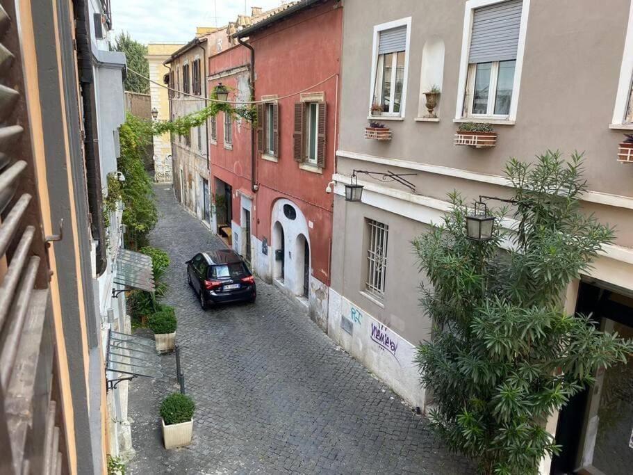 Studio Flat - Piazza San Cosimato By Yourhost Rome Luaran gambar