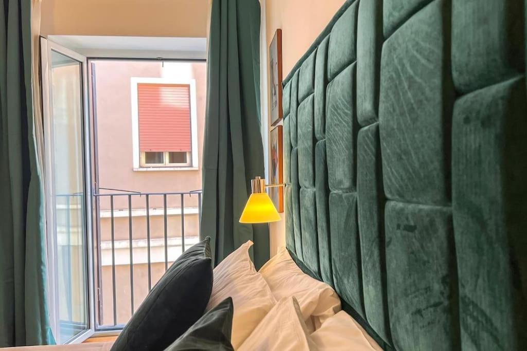 Studio Flat - Piazza San Cosimato By Yourhost Rome Luaran gambar