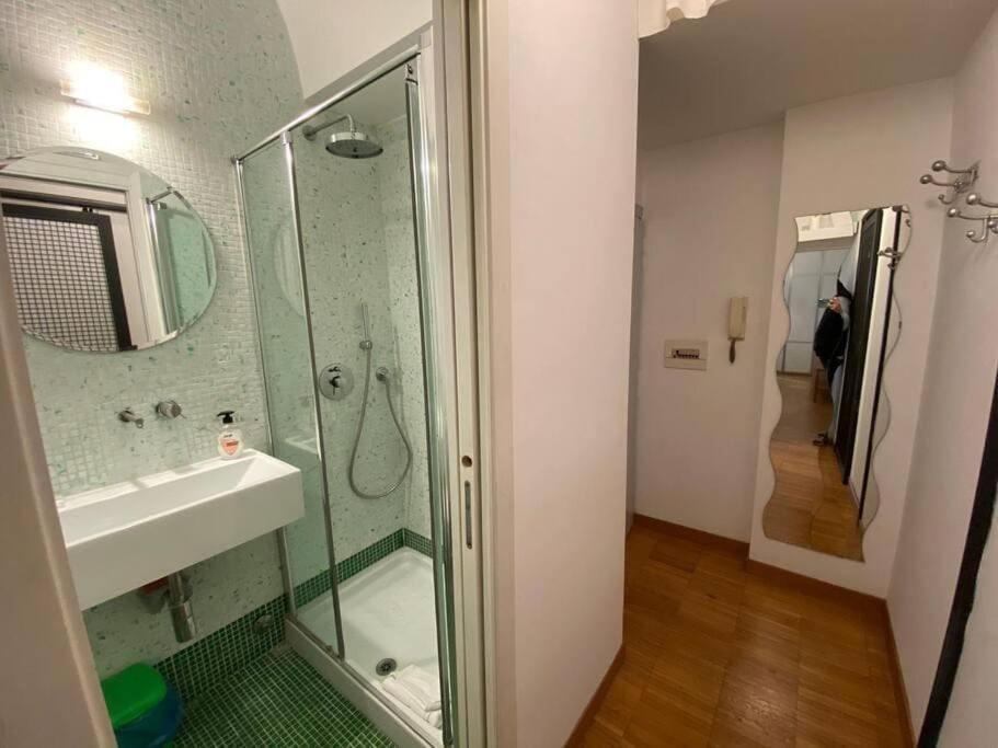 Studio Flat - Piazza San Cosimato By Yourhost Rome Luaran gambar
